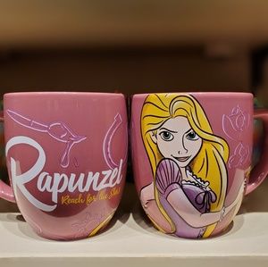 DISNEY PARKS RAPUNZEL PORTRAIT CERAMIC MUG